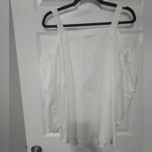 NWT Cato White Cold Shoulder Long Sleeve Blouse in Size 18/20 2X - Picture 7 of 8